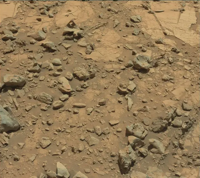 Sol 2633: Mast Camera (Mastcam)