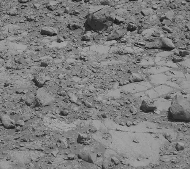 Sol 2633: Mast Camera (Mastcam)