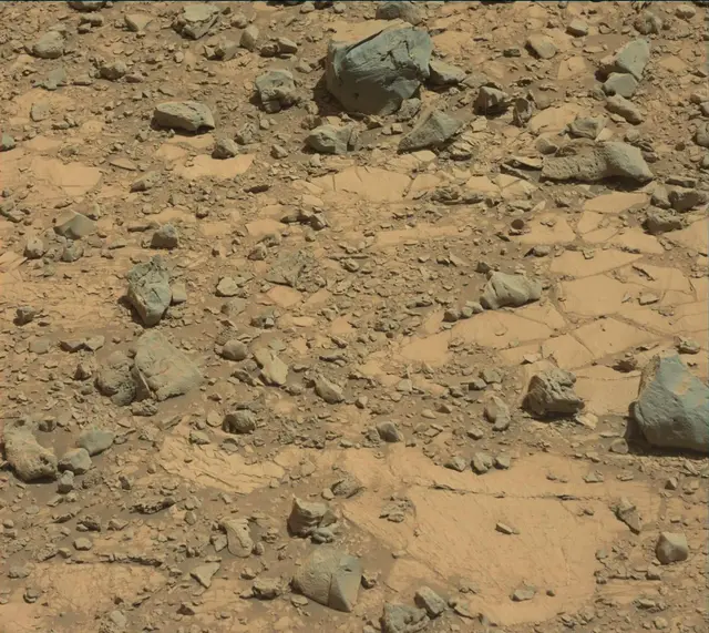 Sol 2633: Mast Camera (Mastcam)