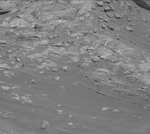 Sol 2633: Mast Camera (Mastcam)