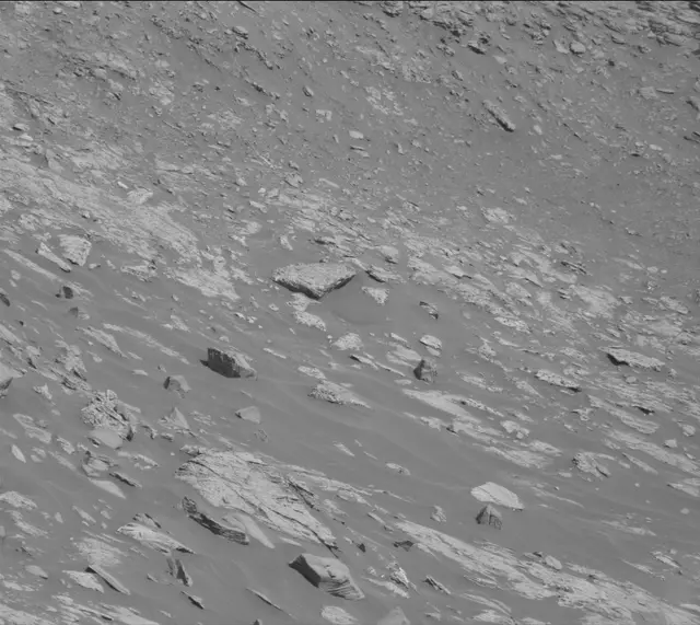 Sol 2633: Mast Camera (Mastcam)