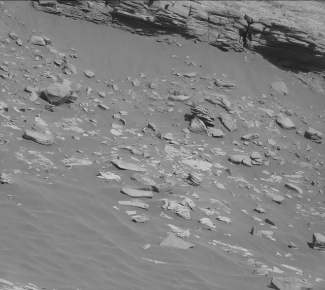 Sol 2633: Mast Camera (Mastcam)