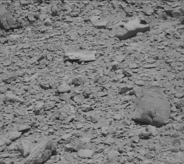Sol 2635: Mast Camera (Mastcam)