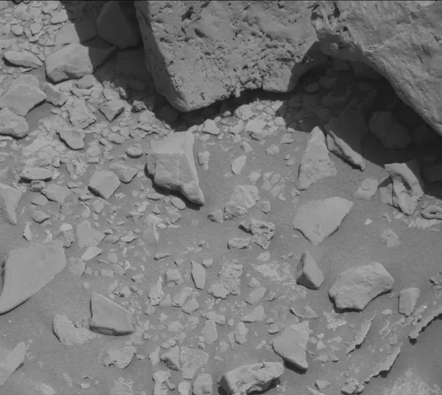 Sol 2636: Mast Camera (Mastcam)