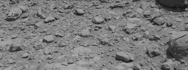 Sol 2639: Mast Camera (Mastcam)