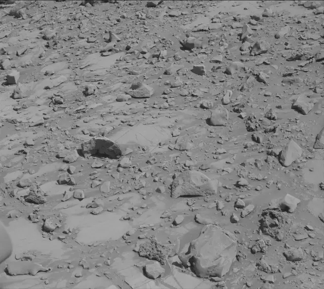 Sol 2639: Mast Camera (Mastcam)