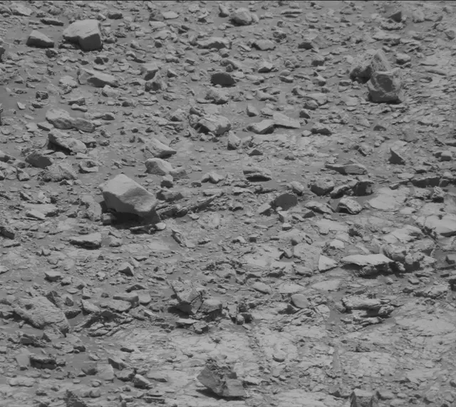 Sol 2639: Mast Camera (Mastcam)