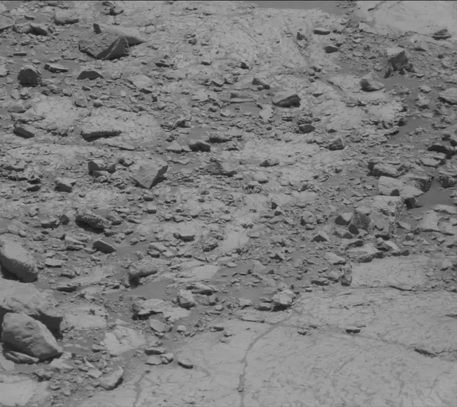 Sol 2639: Mast Camera (Mastcam)