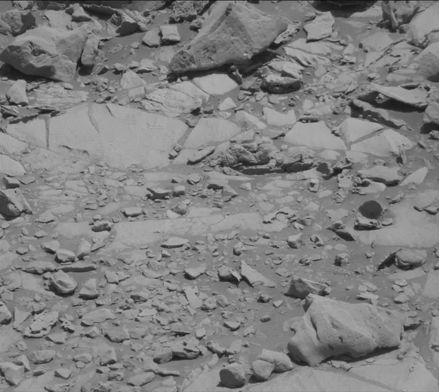Sol 2639: Mast Camera (Mastcam)