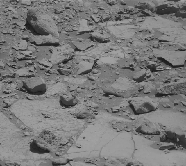 Sol 2639: Mast Camera (Mastcam)