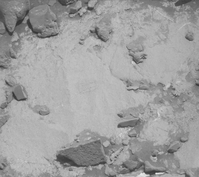 Sol 2639: Mast Camera (Mastcam)
