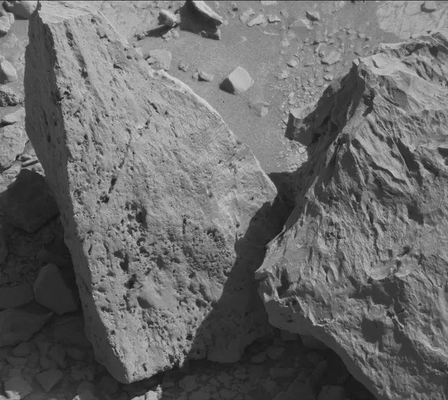 Sol 2642: Mast Camera (Mastcam)