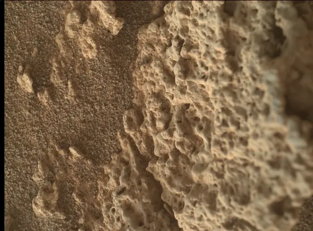 Sol 2642: Mars Hand Lens Imager (MAHLI)