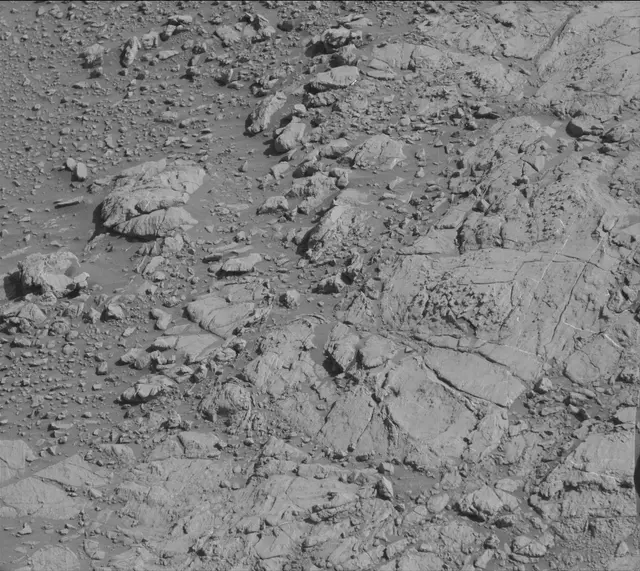 Sol 2643: Mast Camera (Mastcam)