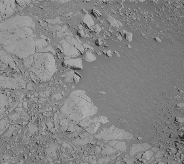 Sol 2643: Mast Camera (Mastcam)
