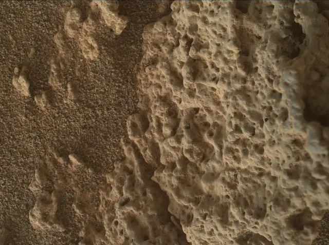 Sol 2643: Mars Hand Lens Imager (MAHLI)