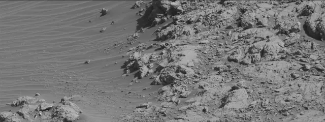 Sol 2645: Mast Camera (Mastcam)