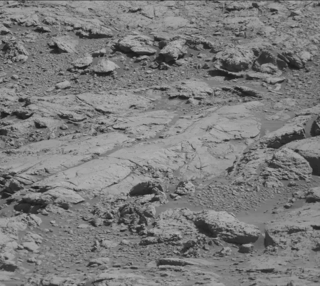 Sol 2645: Mast Camera (Mastcam)