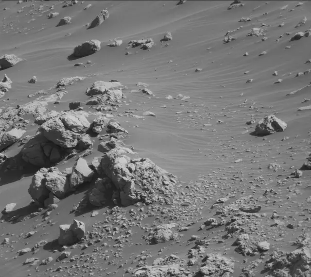 Sol 2645: Mast Camera (Mastcam)