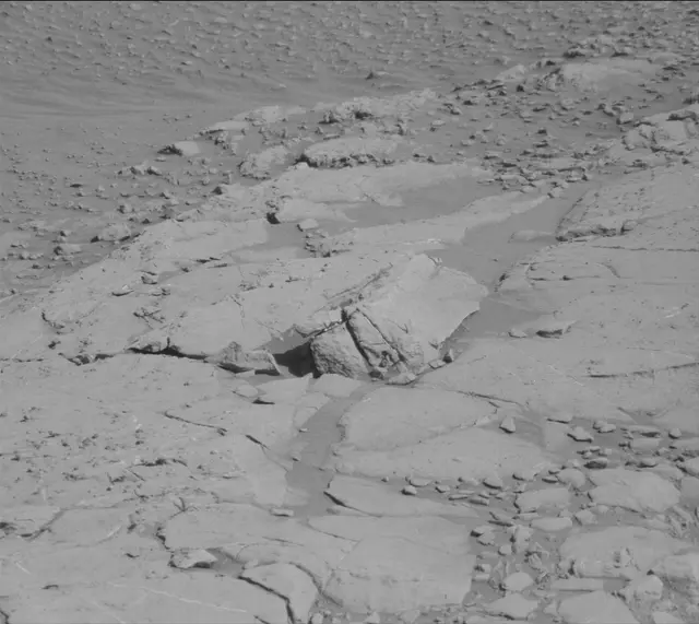 Sol 2645: Mast Camera (Mastcam)