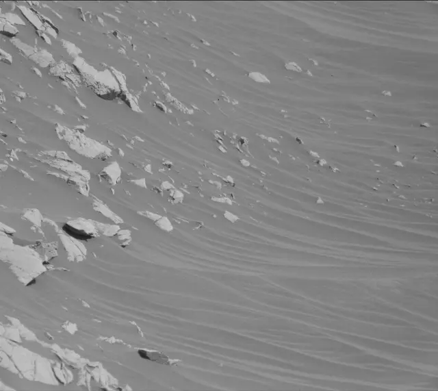 Sol 2645: Mast Camera (Mastcam)
