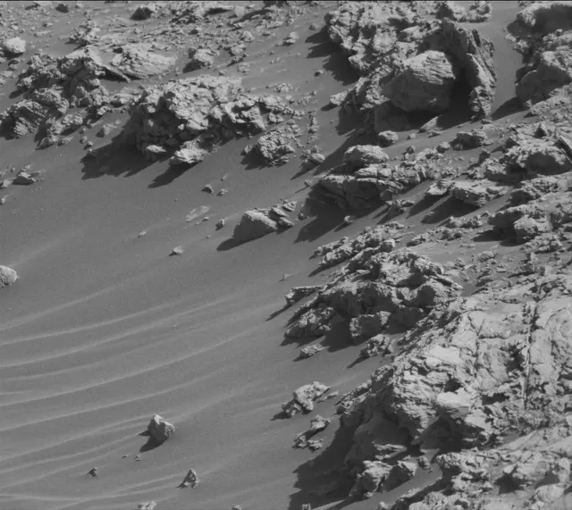 Sol 2645: Mast Camera (Mastcam)