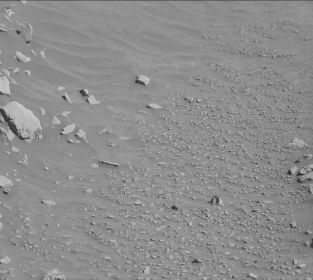 Sol 2645: Mast Camera (Mastcam)