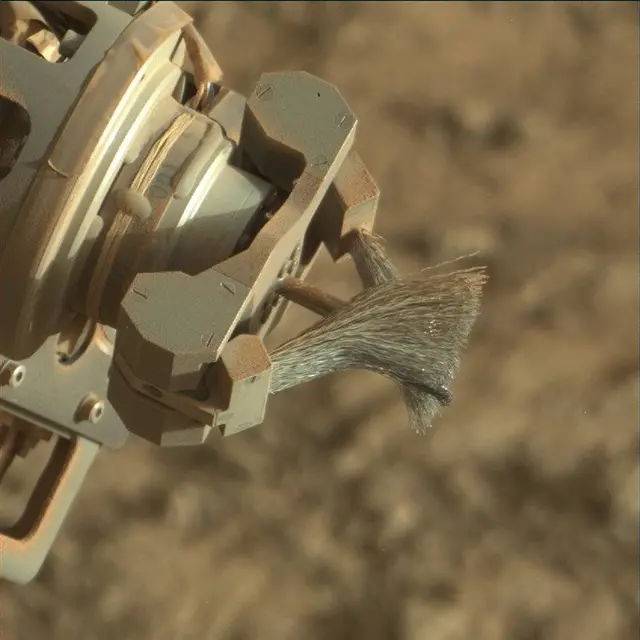 Sol 2653: Mast Camera (Mastcam)