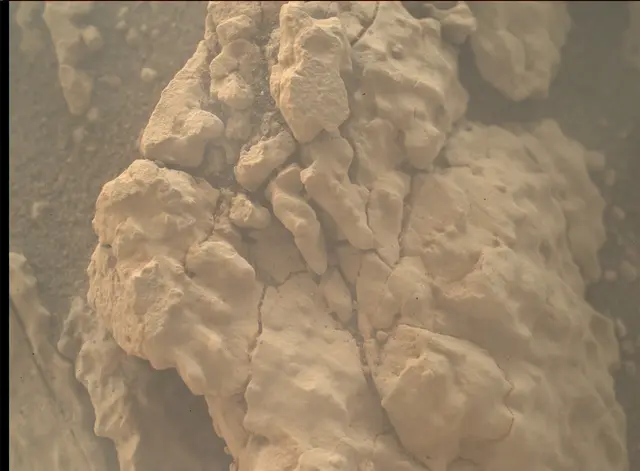 Sol 2653: Mars Hand Lens Imager (MAHLI)