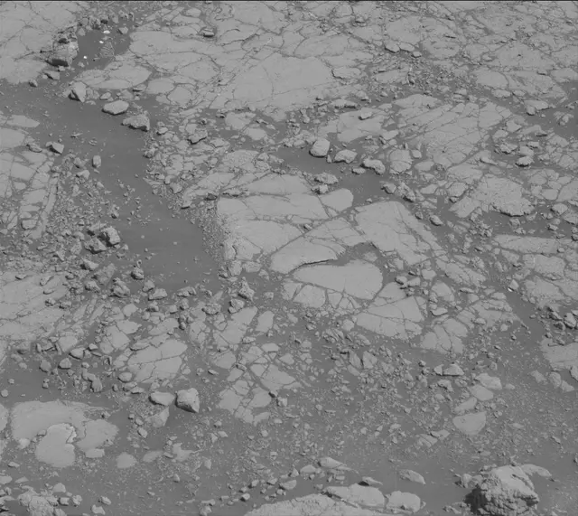 Sol 2654: Mast Camera (Mastcam)