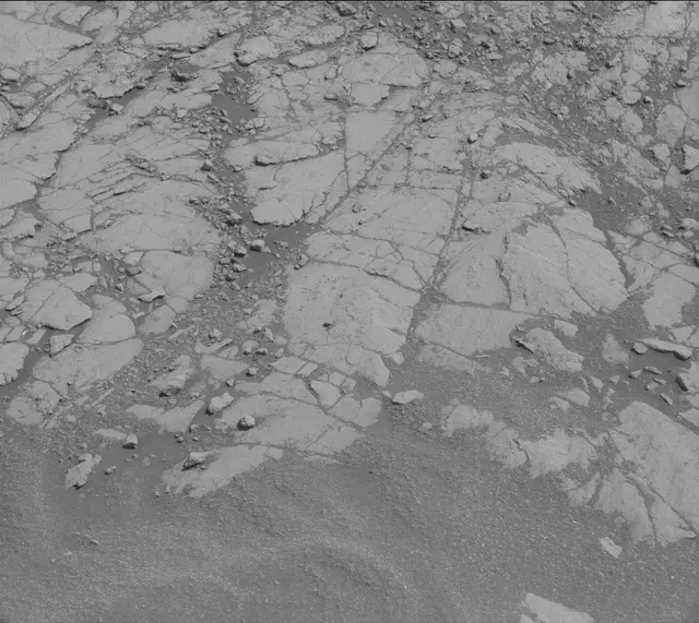 Sol 2654: Mast Camera (Mastcam)