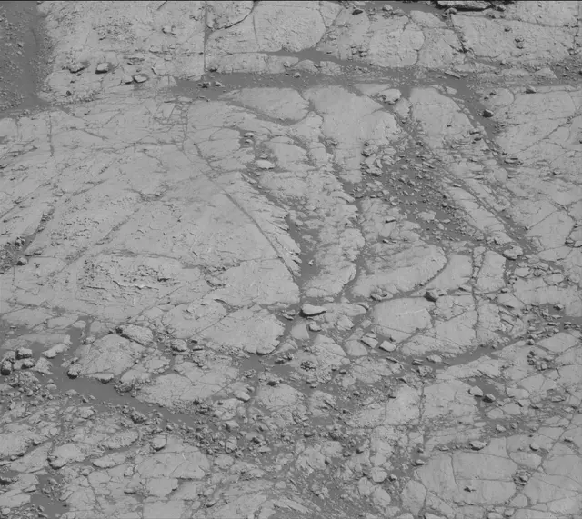 Sol 2654: Mast Camera (Mastcam)