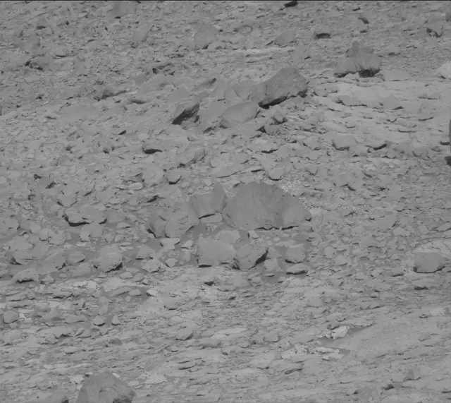 Sol 2654: Mast Camera (Mastcam)