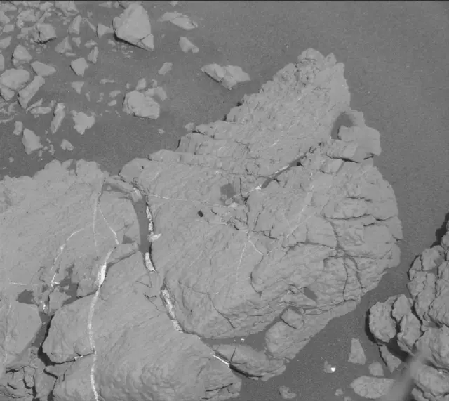 Sol 2654: Mast Camera (Mastcam)