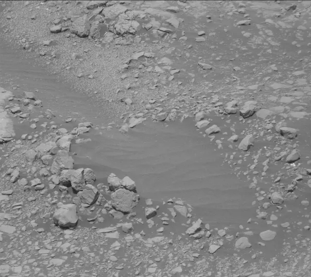 Sol 2654: Mast Camera (Mastcam)
