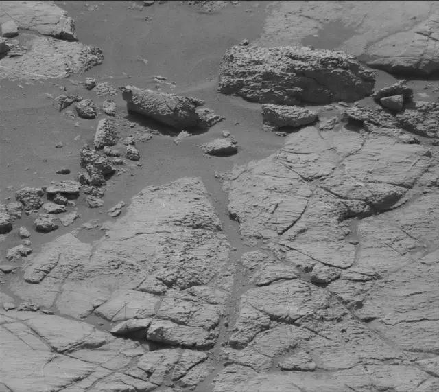 Sol 2654: Mast Camera (Mastcam)