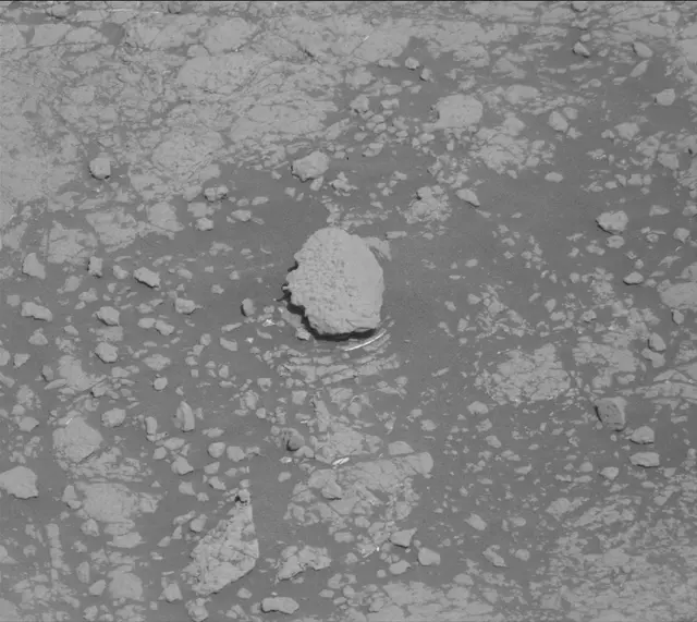 Sol 2654: Mast Camera (Mastcam)