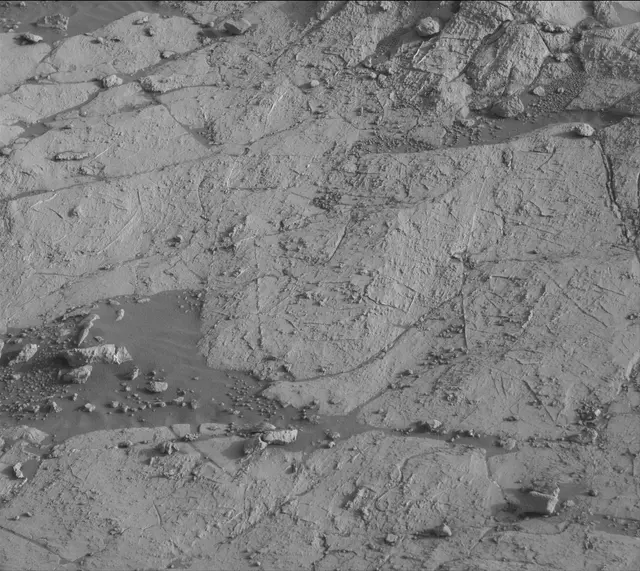 Sol 2657: Mast Camera (Mastcam)