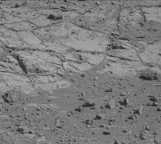 Sol 2657: Mast Camera (Mastcam)