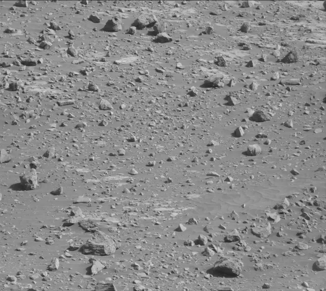 Sol 2657: Mast Camera (Mastcam)