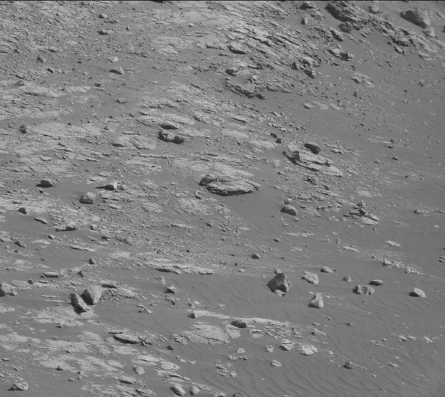 Sol 2657: Mast Camera (Mastcam)
