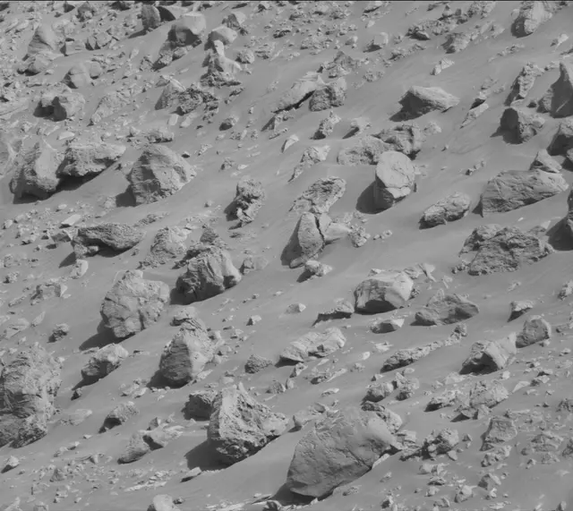 Sol 2657: Mast Camera (Mastcam)