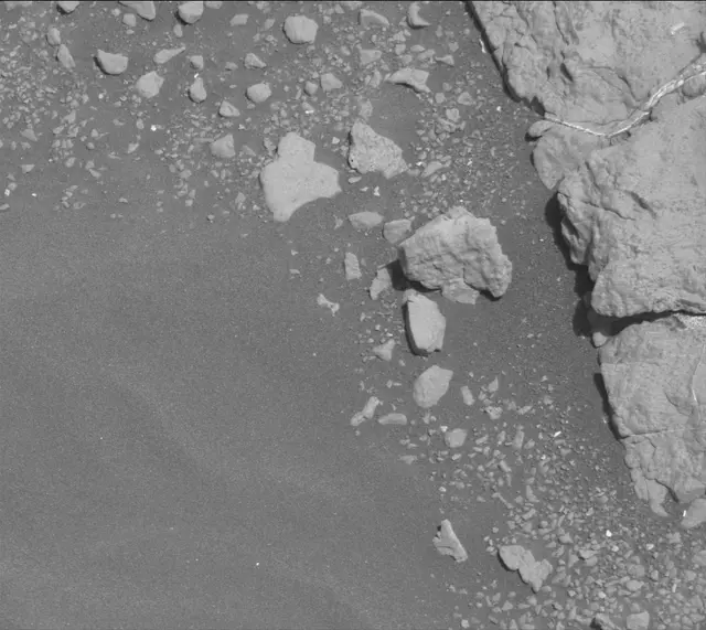 Sol 2657: Mast Camera (Mastcam)