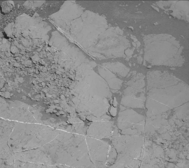 Sol 2657: Mast Camera (Mastcam)