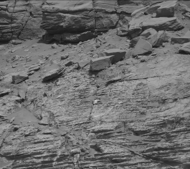Sol 2657: Mast Camera (Mastcam)