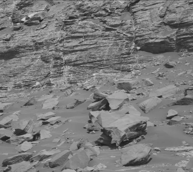 Sol 2657: Mast Camera (Mastcam)