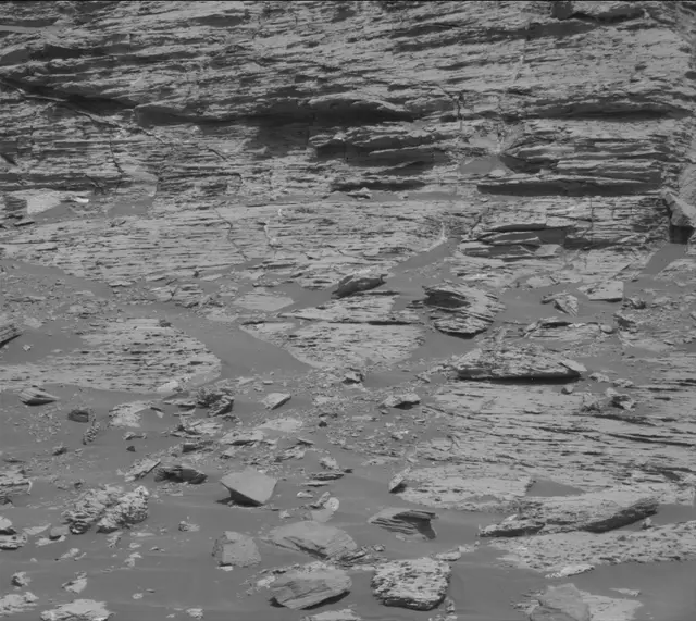 Sol 2657: Mast Camera (Mastcam)