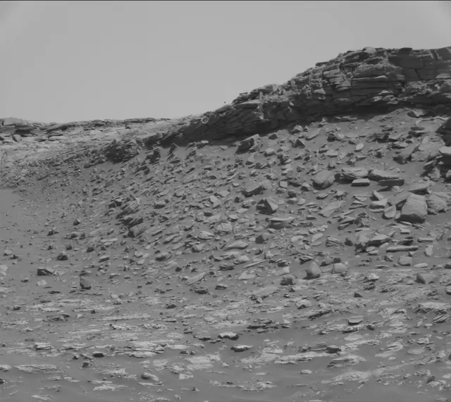 Sol 2657: Mast Camera (Mastcam)