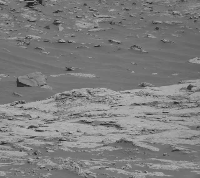 Sol 2657: Mast Camera (Mastcam)