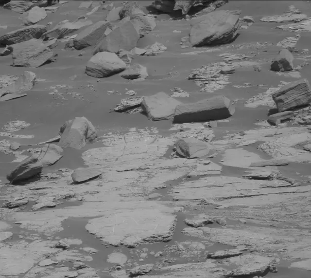Sol 2657: Mast Camera (Mastcam)